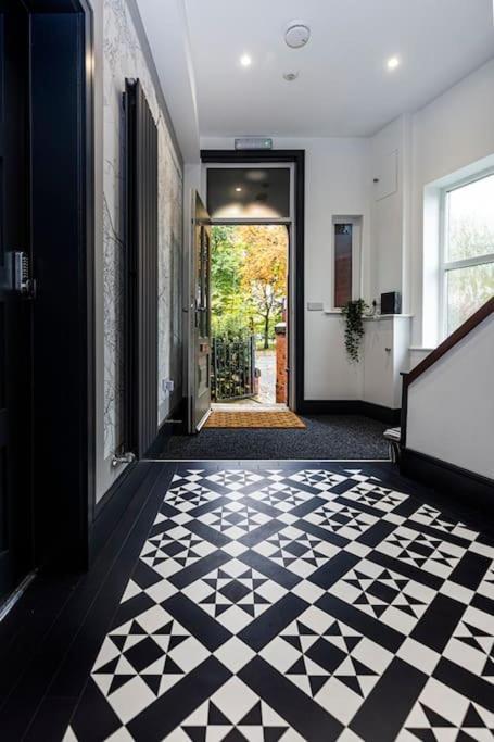 Bootique House - Luxury Group Accommodation In Вэйкфильд Экстерьер фото