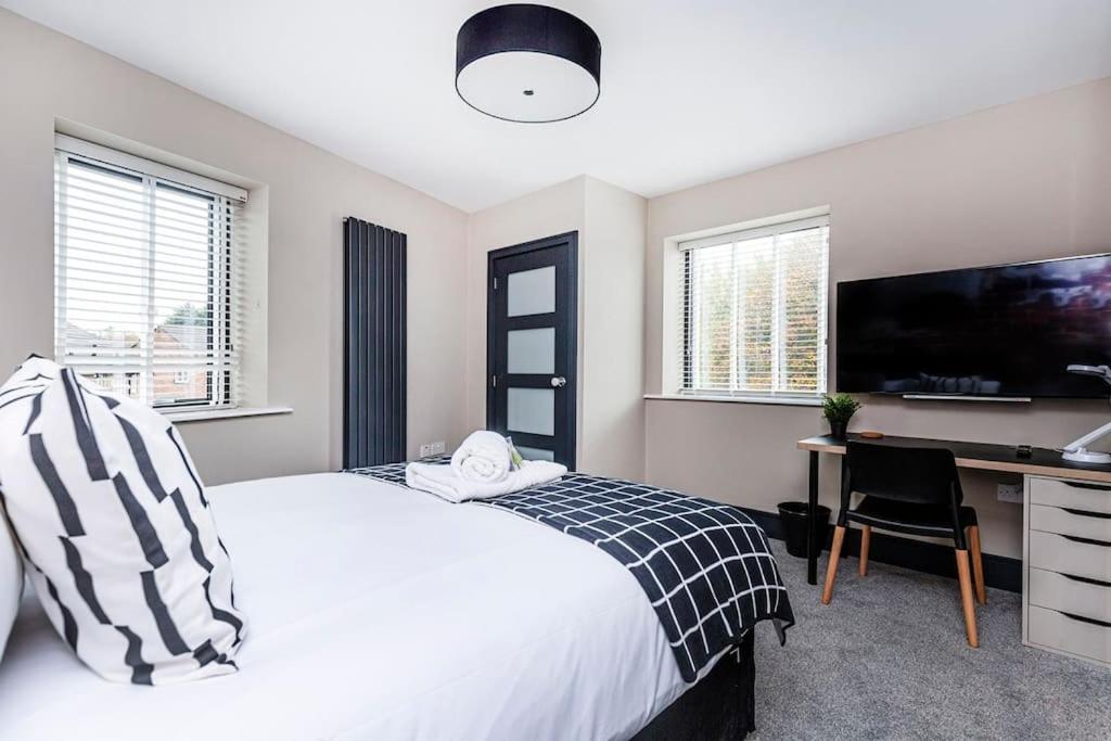 Bootique House - Luxury Group Accommodation In Вэйкфильд Экстерьер фото